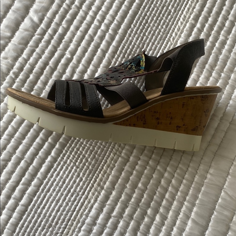 Butterfly Rieker Sandals - Picture 9 of 10